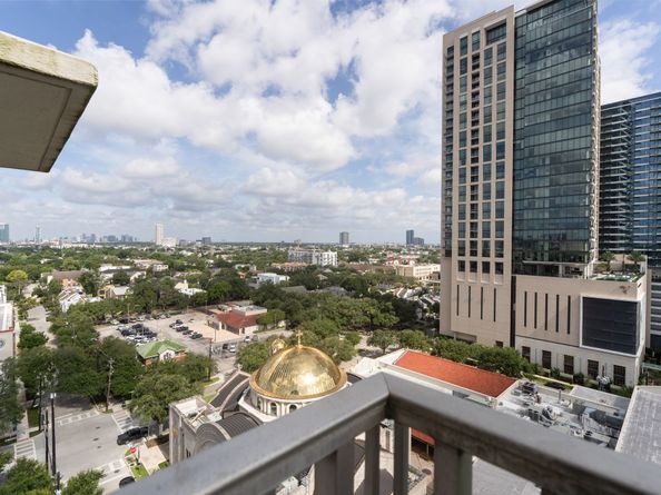 3600 Montrose Boulevard 1206, Houston TX 77006