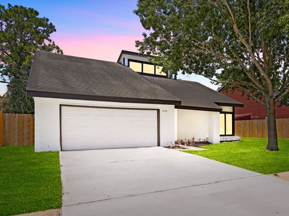 12334 Braesridge Drive, Houston TX 77071