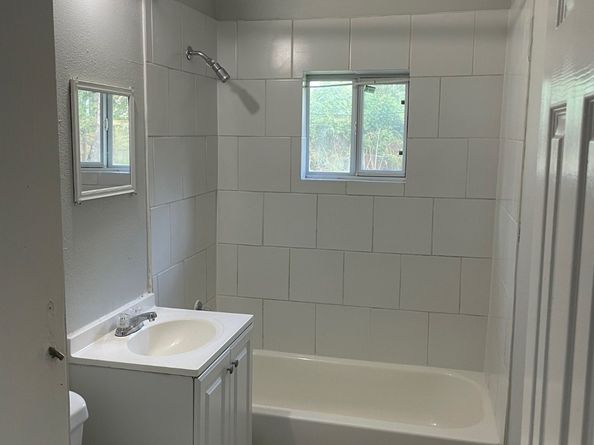 4913 Chennault Road, Houston TX 77033