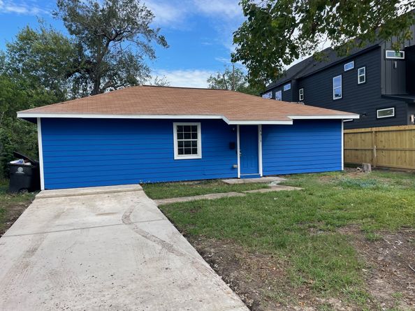 4913 Chennault Road, Houston TX 77033