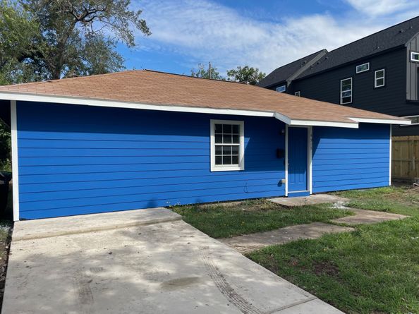 4913 Chennault Road, Houston TX 77033