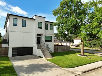 3202 Blue Bonnet Boulevard