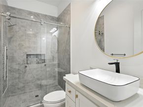 3202 Blue Bonnet Boulevard, Houston TX 77025