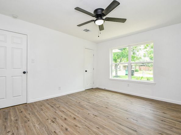 1915 Springrock Lane, Houston TX 77080