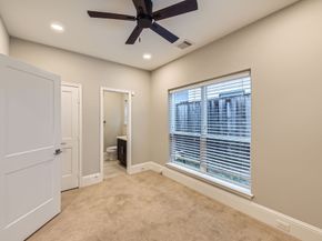407 N Nagle Street E, Houston TX 77003