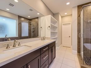 407 N Nagle Street E, Houston TX 77003
