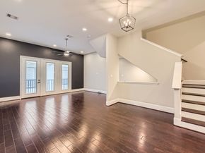 407 N Nagle Street E, Houston TX 77003