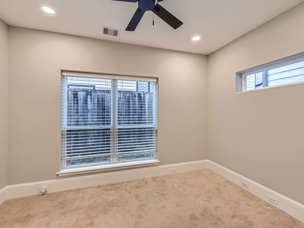 407 N Nagle Street E, Houston TX 77003