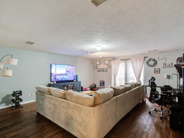 1010 Forestburg Drive, Spring TX 77386