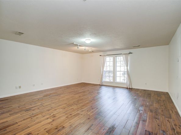 1010 Forestburg Drive, Spring TX 77386