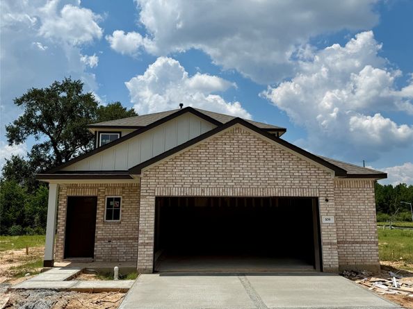 108 W Canopy Crossing Circle, Conroe TX 77301