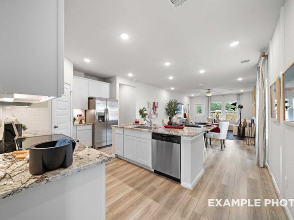 108 W Canopy Crossing Circle, Conroe TX 77301