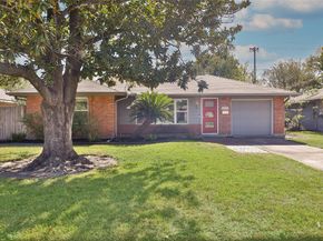 4613 Libbey Lane, Houston TX 77092