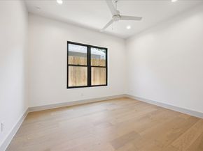 1209 Willard Street, Houston TX 77006