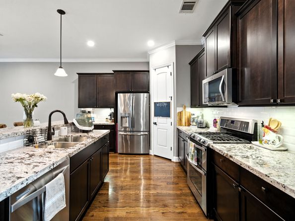 920 W 20th Street B, Houston TX 77008