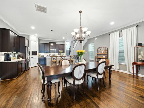 920 W 20th Street B, Houston TX 77008