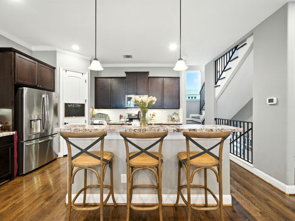 920 W 20th Street B, Houston TX 77008