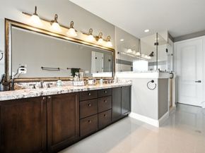 920 W 20th Street B, Houston TX 77008