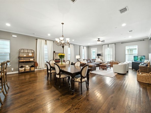 920 W 20th Street B, Houston TX 77008