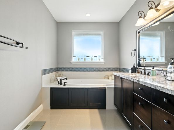 920 W 20th Street B, Houston TX 77008