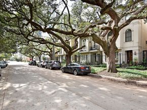 2624 Helena Street, Houston TX 77006