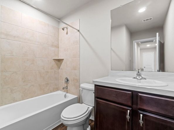 14409 Sugar Pines Drive, Conroe TX 77302