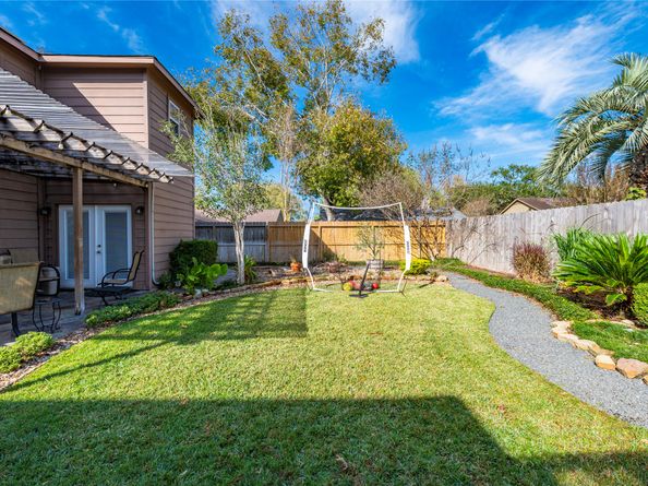 603 Chedworth Drive, Houston TX 77062