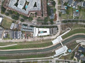 3809 N Braeswood Boulevard 30, Houston TX 77025