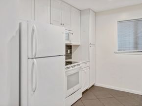 3809 N Braeswood Boulevard 30, Houston TX 77025