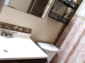 718 Silverpines Road, Houston TX 77062