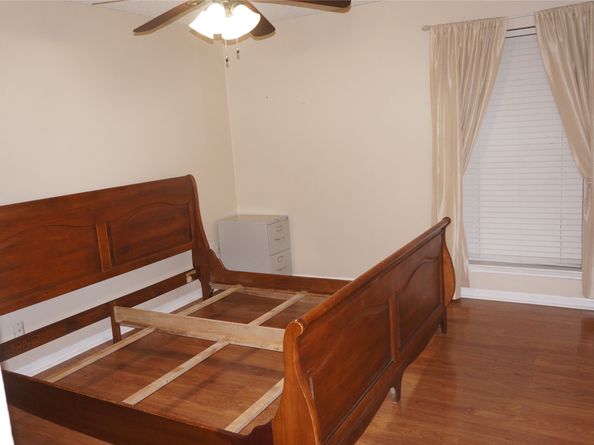 718 Silverpines Road, Houston TX 77062