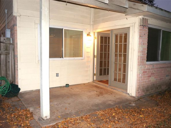 718 Silverpines Road, Houston TX 77062