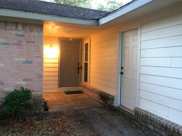 718 Silverpines Road, Houston TX 77062