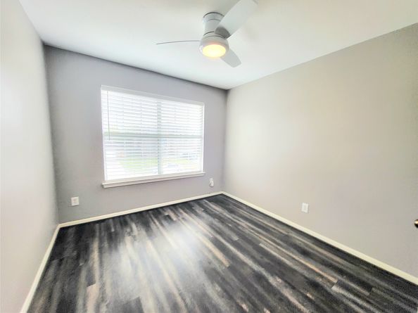 8722 Ashlawn Drive, Houston TX 77083