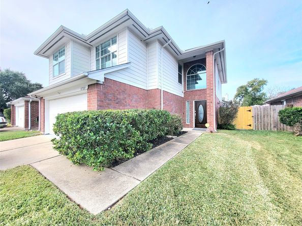 8722 Ashlawn Drive, Houston TX 77083