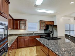 5400 Gibson Street, Houston TX 77007