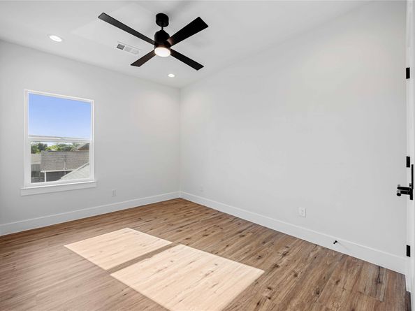 3504 Caplin Street D, Houston TX 77026