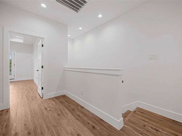 3504 Caplin Street D, Houston TX 77026