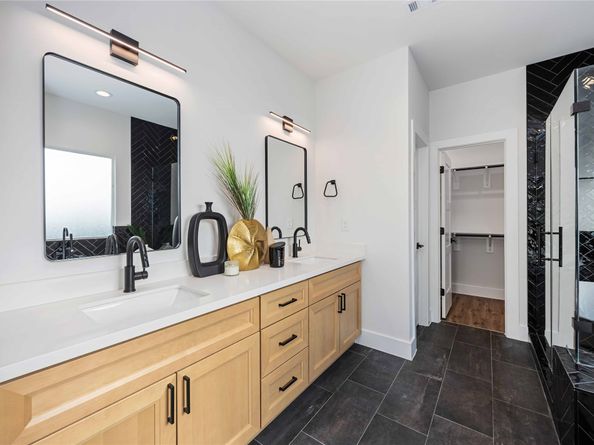 3504 Caplin Street D, Houston TX 77026