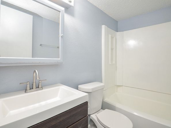 12114 Bob White Drive 121, Houston TX 77035