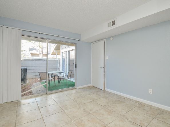 12114 Bob White Drive 121, Houston TX 77035