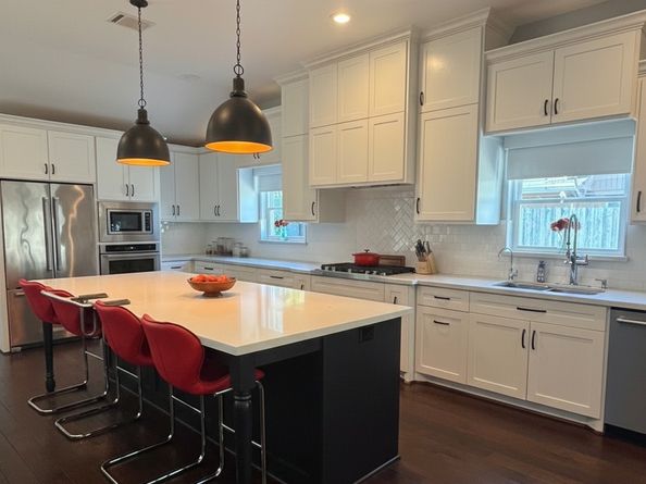 8422 Academy Street, Houston TX 77025