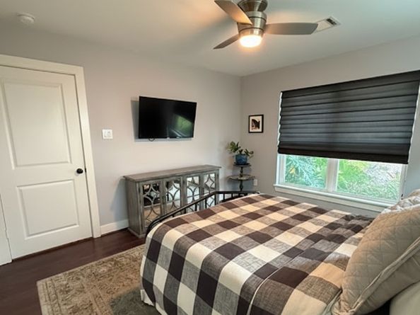 8422 Academy Street, Houston TX 77025