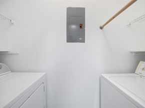 6500 Harbor Town Drive 3208, Houston TX 77036