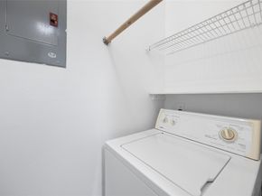 6500 Harbor Town Drive 3208, Houston TX 77036