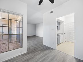 6500 Harbor Town Drive 3208, Houston TX 77036