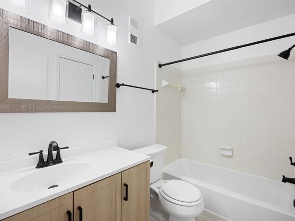 6500 Harbor Town Drive 3208, Houston TX 77036