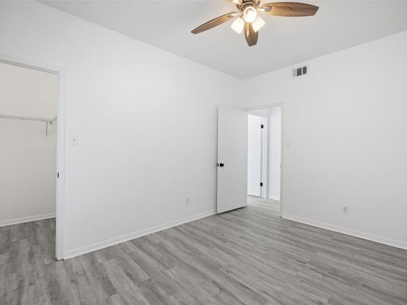 6500 Harbor Town Drive 3208, Houston TX 77036