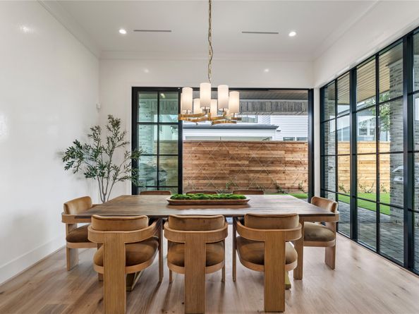 1204 Willard Street, Houston TX 77006