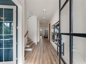 1204 Willard Street, Houston TX 77006